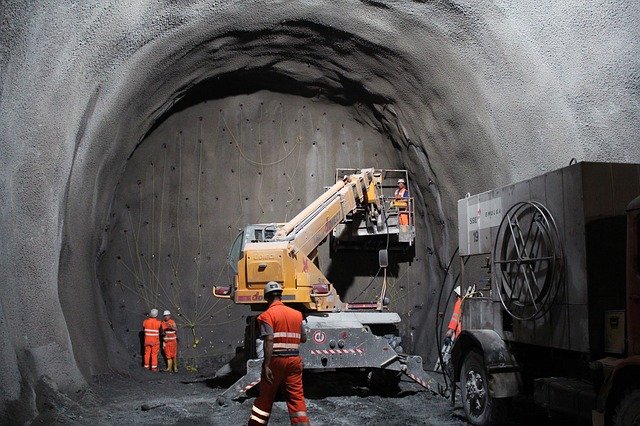 交通・鉱山トンネル